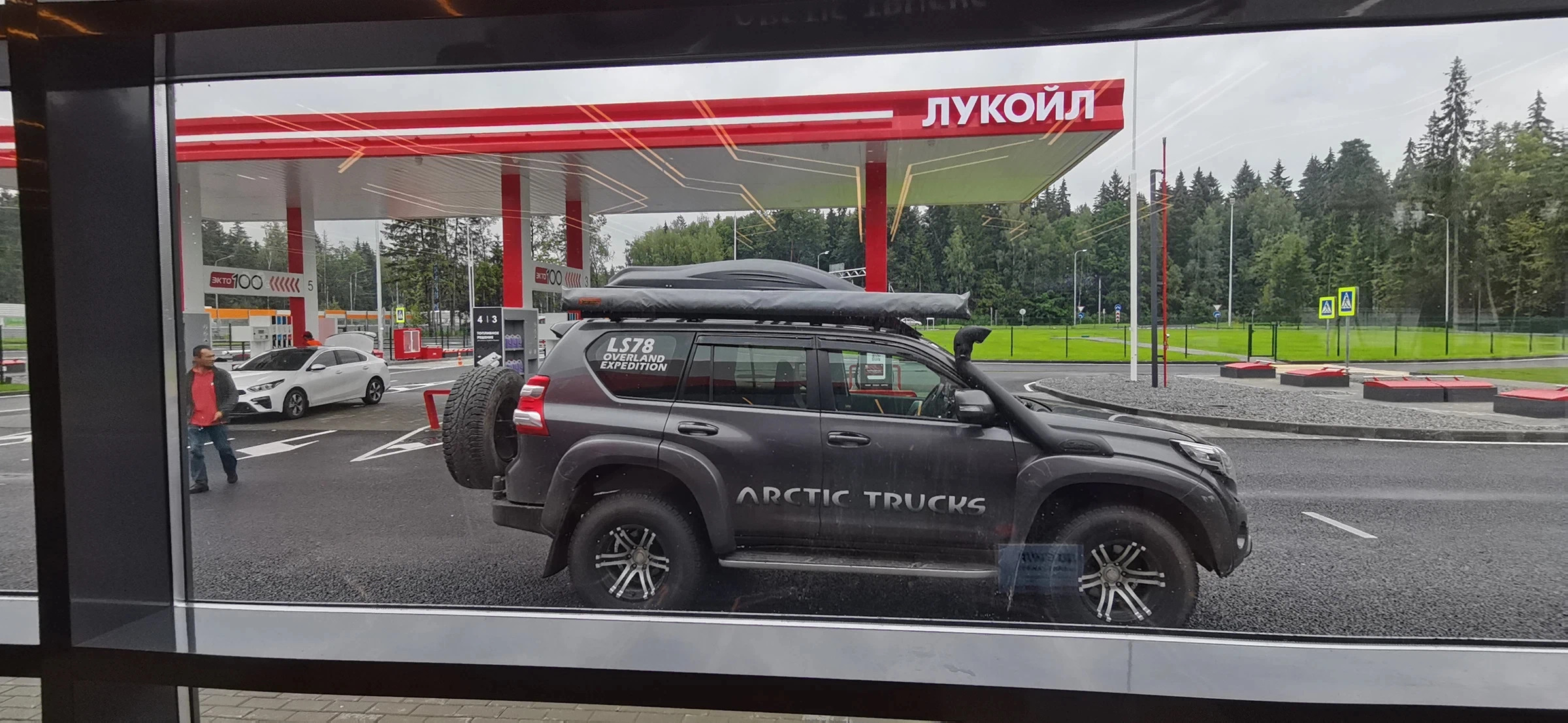 На ЦКАД вокруг Москвы стали появляться новые заправки «Лукойл»